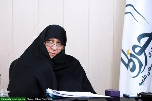 خانم برقعی مدیر جامعه الزهرا