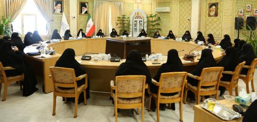 نشست اساتید با خانم برقعی (1)