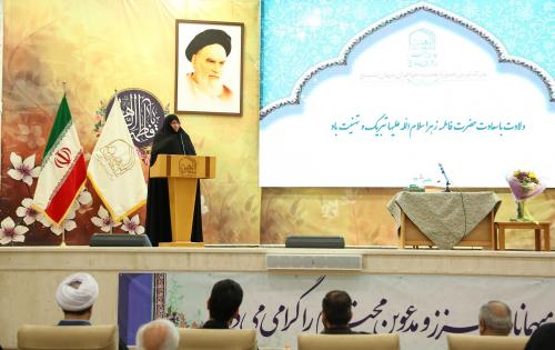 خانم برقعی تالار ولادت حضرت زهرا