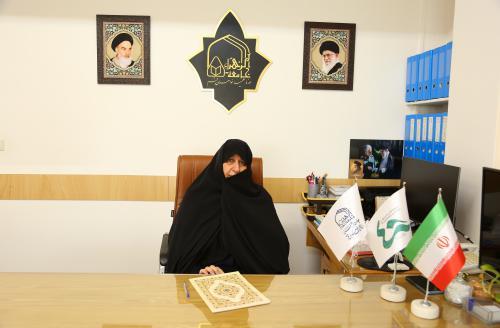 عکس خانم برقعی