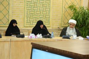 خانم برقعی  (2)