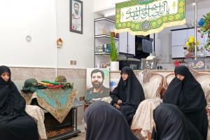 دیدار مدیر جامعه الزهرا سلاماللهعلیها با خانواده شهید عطری